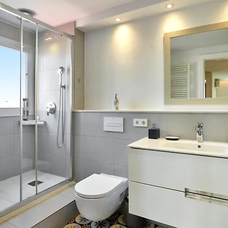 Unique Apartment With 360 View By Maison Pinata Barcelona Exterior photo